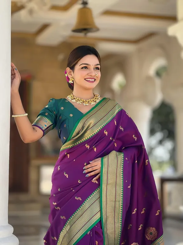 Women_Lichi_Silk_Kanjivaram_Saree_With_Blouse_Piece