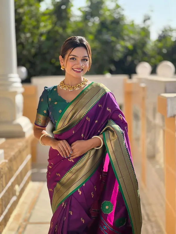 Women_Lichi_Silk_Kanjivaram_Saree_With_Blouse_Piece