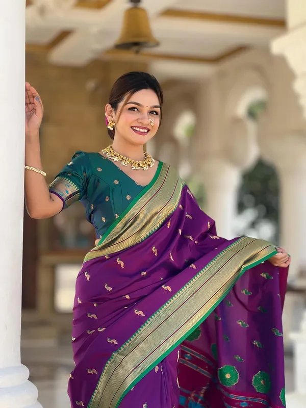 Women_Lichi_Silk_Kanjivaram_Saree_With_Blouse_Piece