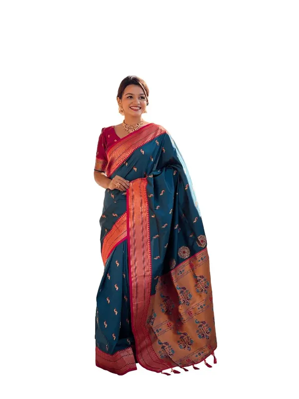 Women_Lichi_Silk_Kanjivaram_Saree_With_Blouse_Piece