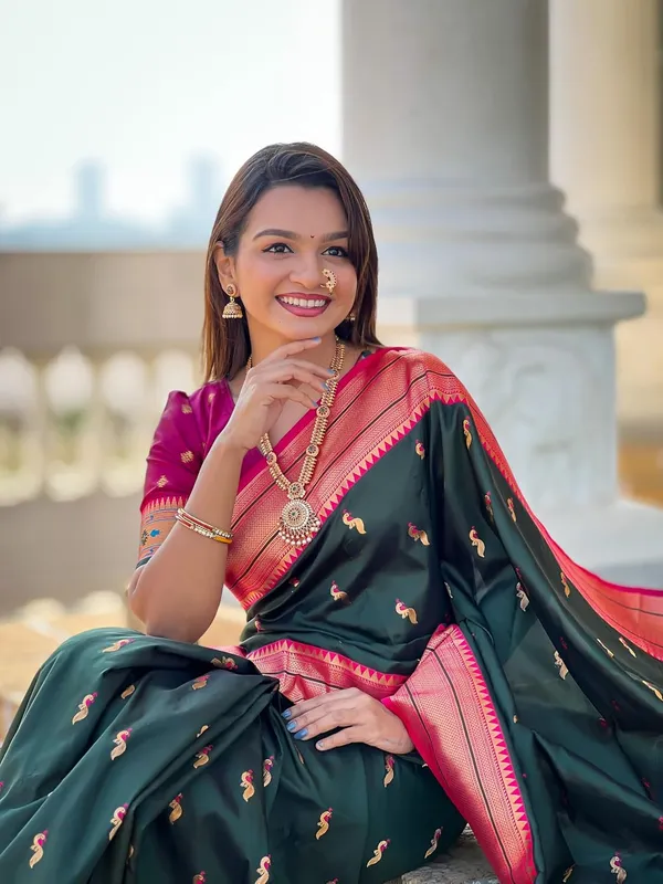 Women_Lichi_Silk_Kanjivaram_Saree_With_Unstitched_Blouse_Piece