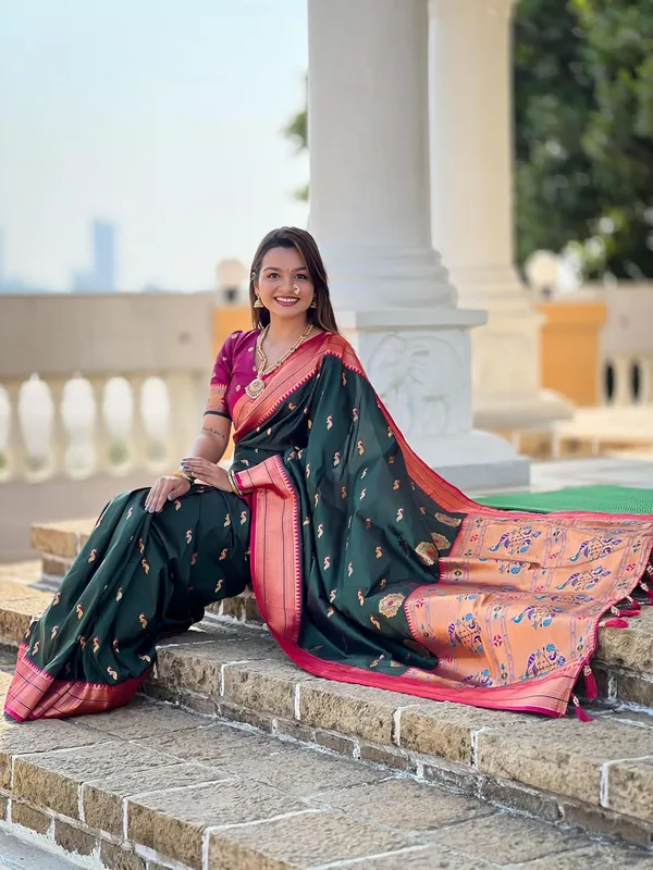 Women_Lichi_Silk_Kanjivaram_Saree_With_Unstitched_Blouse_Piece
