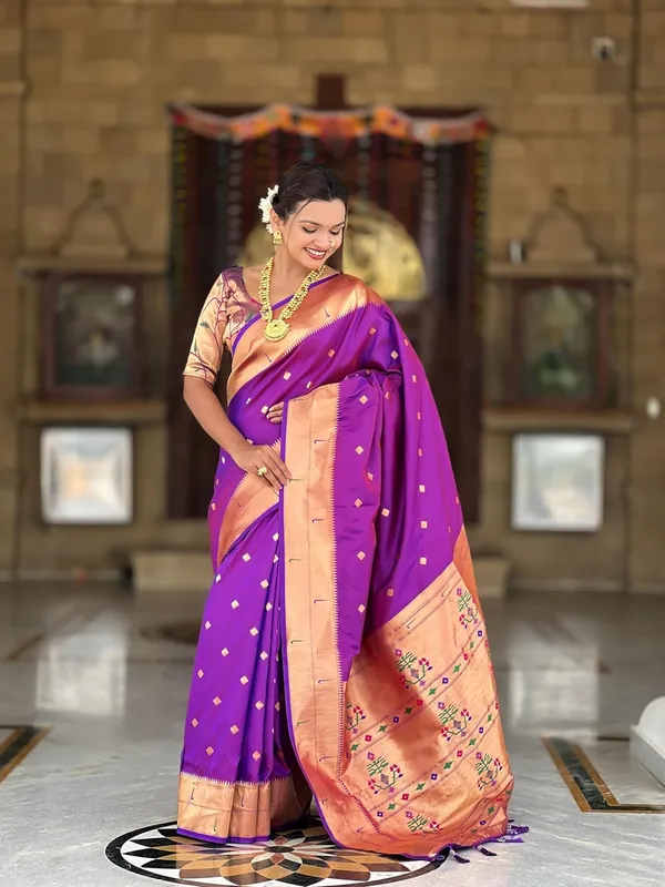 WoMensilk_Blend_Paithani_Saree_With_Unstitched_Blouse_Piece