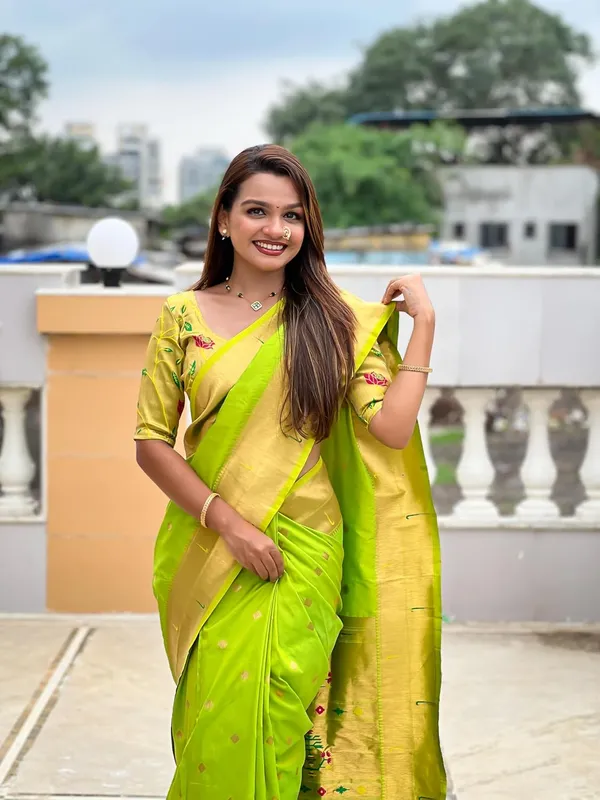 WoMensilk_Blend_Paithani_Saree_With_Unstitched_Blouse_Piece