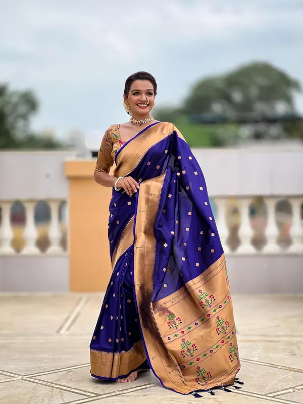 WoMensilk_Blend_Paithani_Saree_With_Unstitched_Blouse_Piece