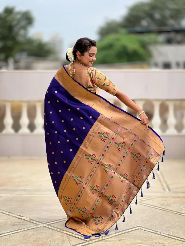 WoMensilk_Blend_Paithani_Saree_With_Unstitched_Blouse_Piece