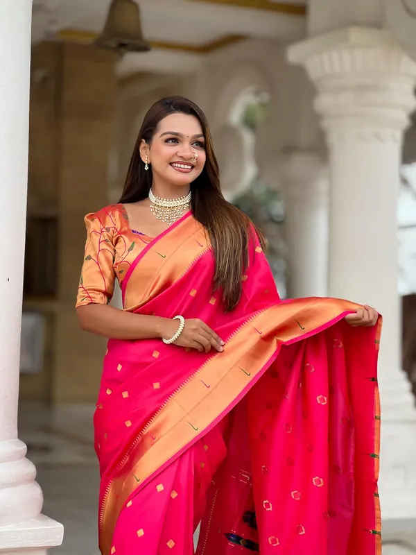 WoMensilk_Blend_Paithani_Saree_With_Unstitched_Blouse_Piece