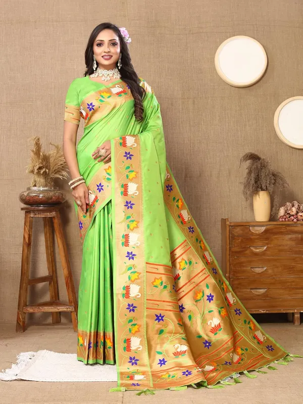 WoMensilk_Paithani_Saree_With_Blouse_Piece