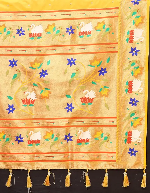 WoMensilk_Paithani_Saree_With_Blouse_Piece