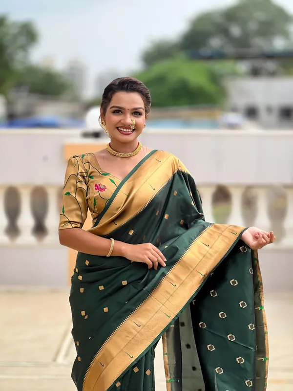 WoMensilk_Blend_Paithani_Saree_With_Unstitched_Blouse_Piece