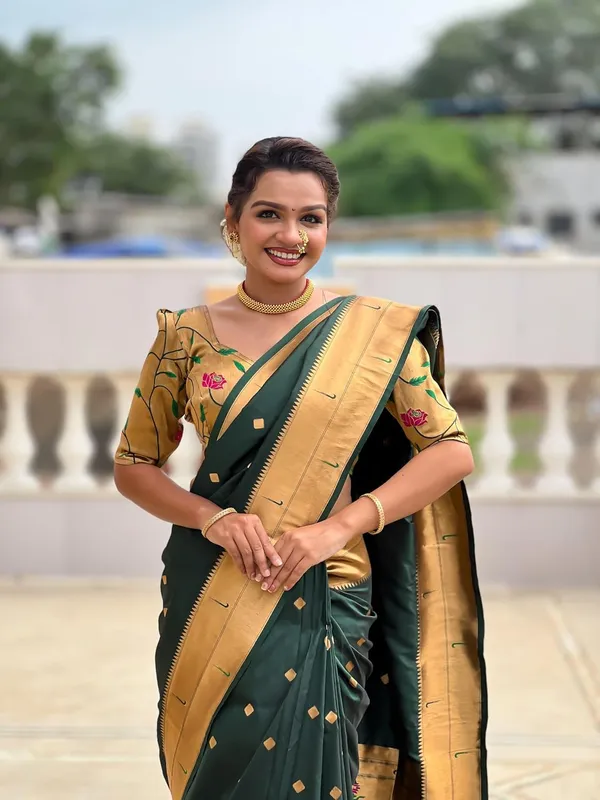 WoMensilk_Blend_Paithani_Saree_With_Unstitched_Blouse_Piece
