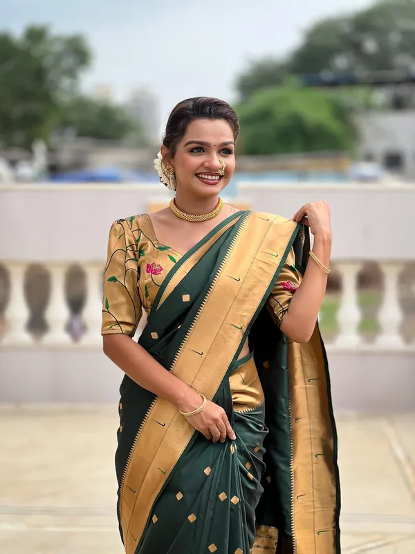 WoMensilk_Blend_Paithani_Saree_With_Unstitched_Blouse_Piece