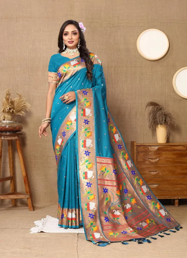 WoMensilk_Paithani_Saree_With_Blouse_Piece