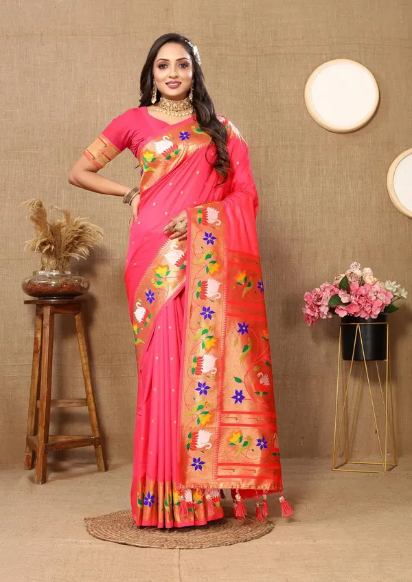 WoMensilk_Paithani_Saree_With_Blouse_Piece