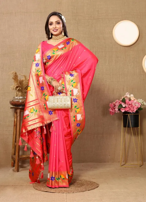 WoMensilk_Paithani_Saree_With_Blouse_Piece