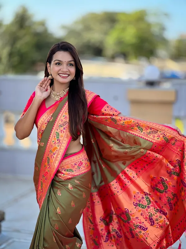 Women_Paithani_Silk_Saree_With_Blouse_Piece