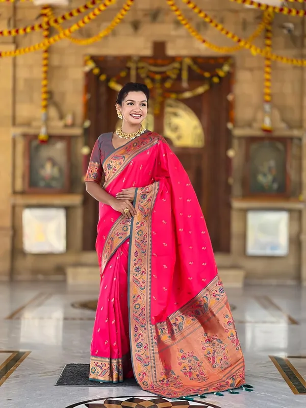 Women_Paithani_Soft_Silk_Saree_With_Unstitched_Blouse_Piece