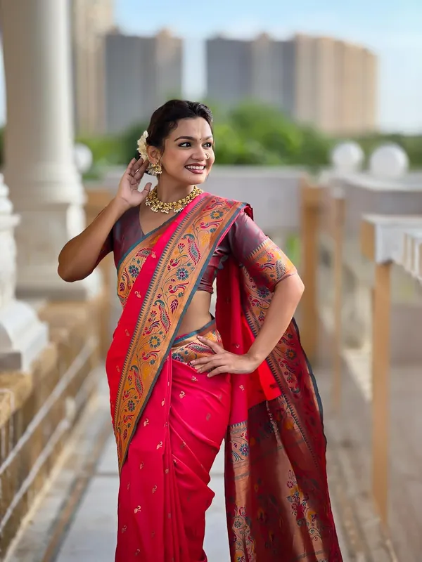 Women_Paithani_Soft_Silk_Saree_With_Unstitched_Blouse_Piece