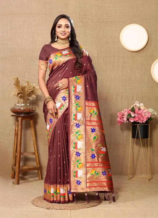 WoMensilk_Paithani_Saree_With_Blouse_Piece