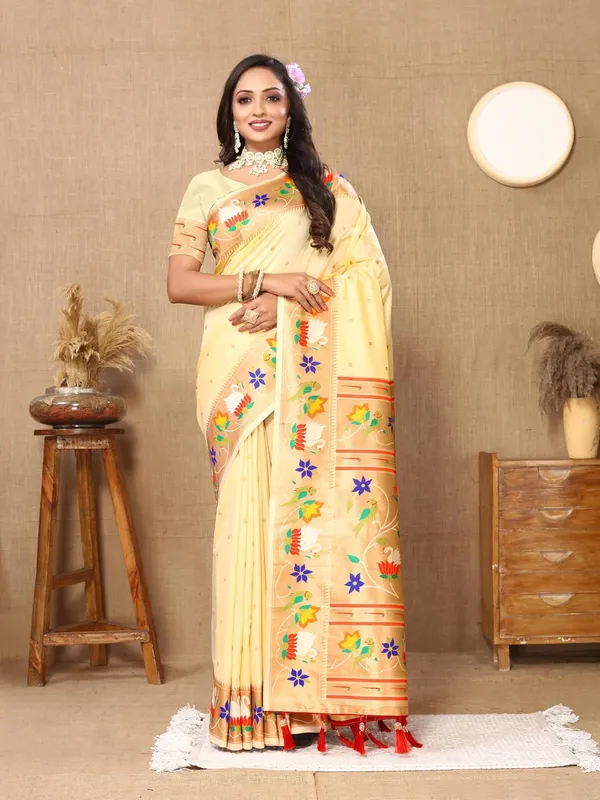 WoMensilk_Paithani_Saree_With_Blouse_Piece