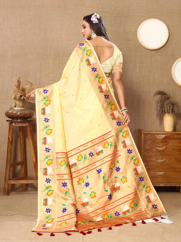 WoMensilk_Paithani_Saree_With_Blouse_Piece