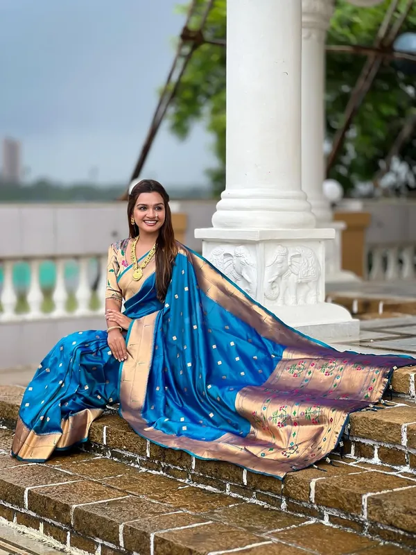 WoMensilk_Blend_Paithani_Saree_With_Unstitched_Blouse_Piece