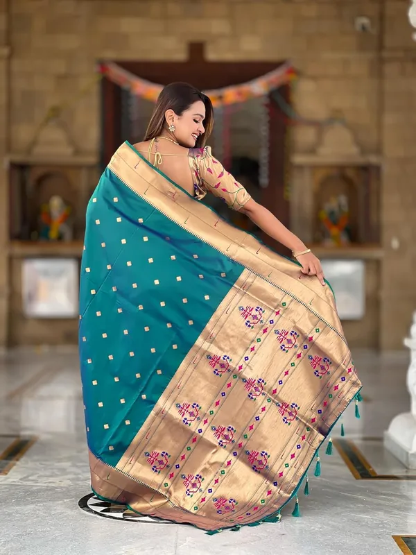 WoMensilk_Blend_Paithani_Saree_With_Unstitched_Blouse_Piece