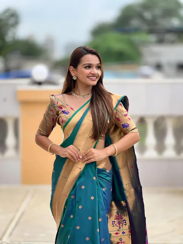 WoMensilk_Blend_Paithani_Saree_With_Unstitched_Blouse_Piece