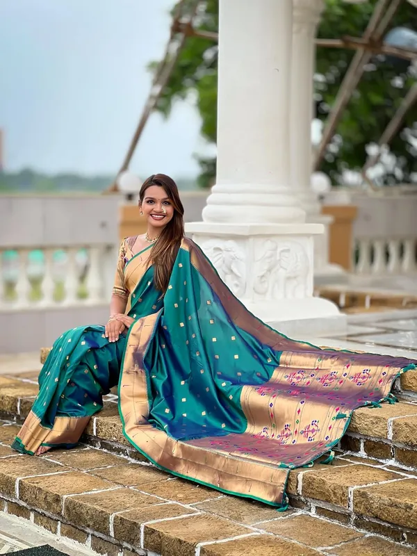 WoMensilk_Blend_Paithani_Saree_With_Unstitched_Blouse_Piece