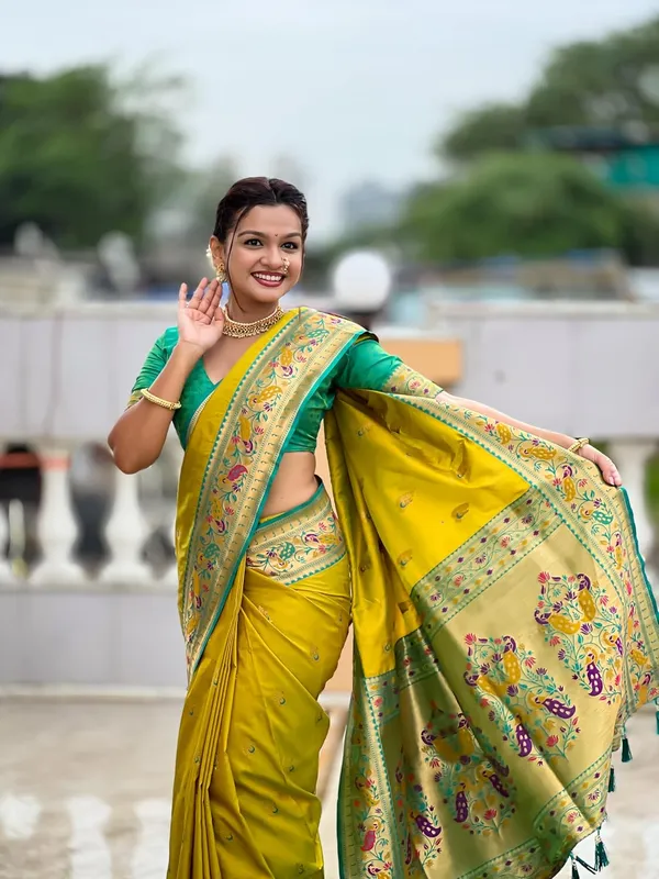 Women_Paithani_Silk_Saree_With_Blouse_Piece