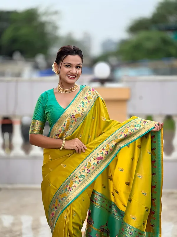 Women_Paithani_Silk_Saree_With_Blouse_Piece