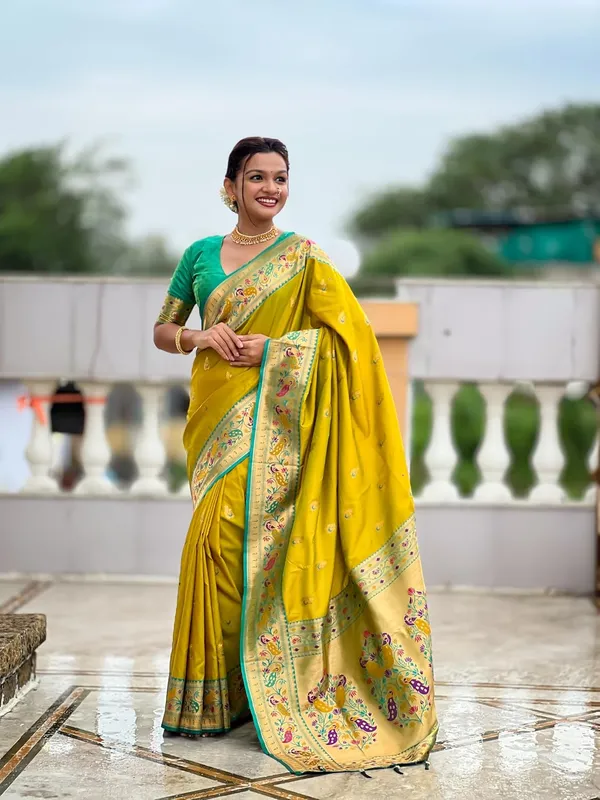Women_Paithani_Silk_Saree_With_Blouse_Piece
