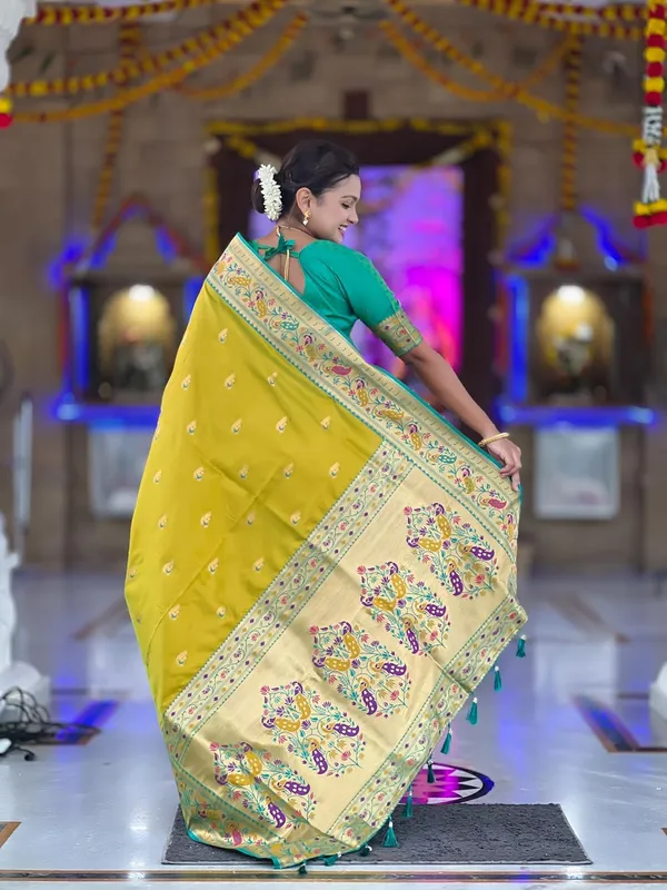 Women_Paithani_Silk_Saree_With_Blouse_Piece