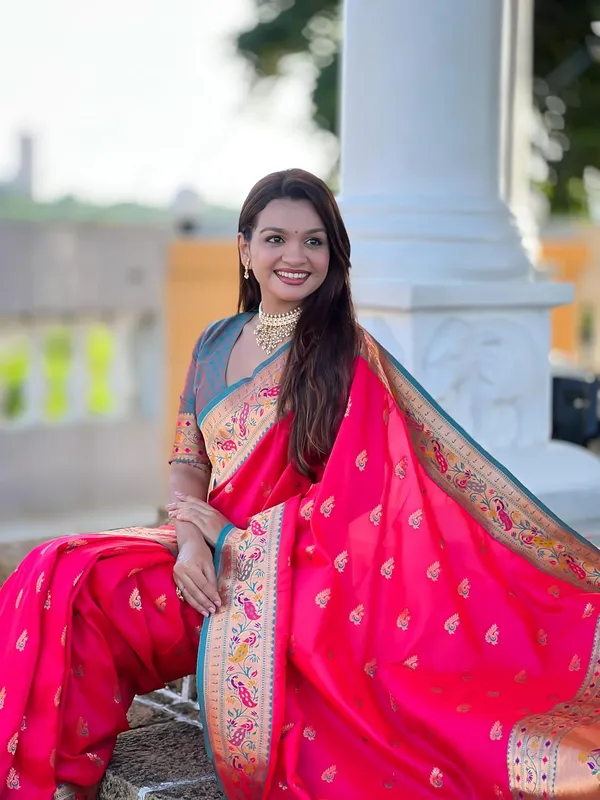 Women_Paithani_Soft_Silk_Saree_With_Unstitched_Blouse_Piece
