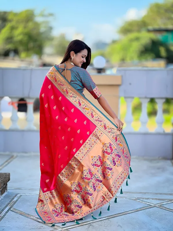 Women_Paithani_Soft_Silk_Saree_With_Unstitched_Blouse_Piece