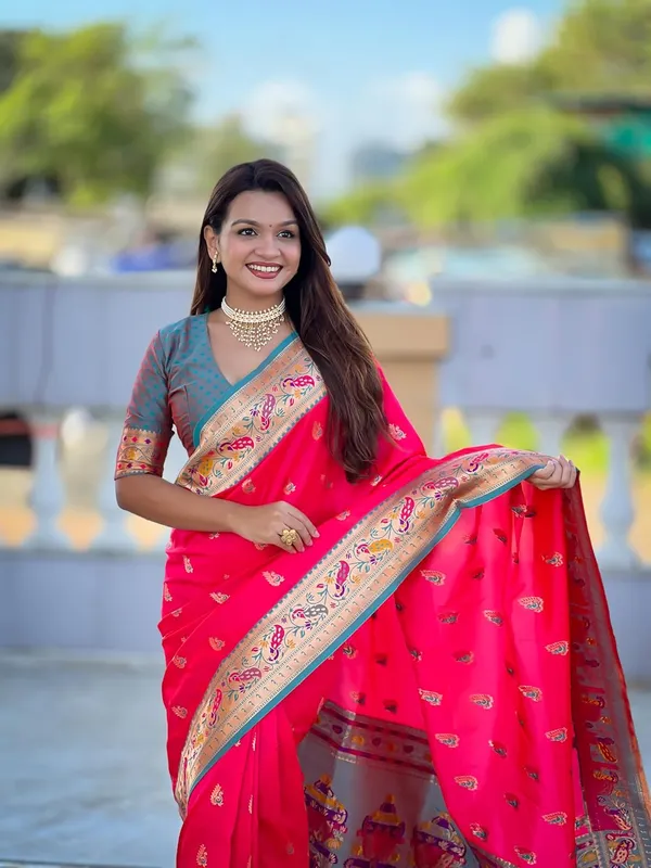 Women_Paithani_Soft_Silk_Saree_With_Unstitched_Blouse_Piece