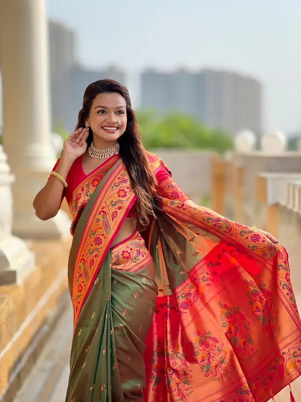Women_Paithani_Silk_Saree_With_Blouse_Piece