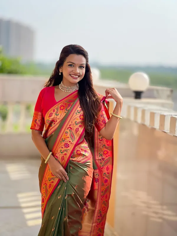 Women_Paithani_Silk_Saree_With_Blouse_Piece
