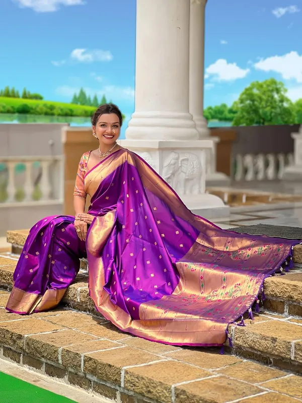 WoMensilk_Blend_Paithani_Saree_With_Unstitched_Blouse_Piece