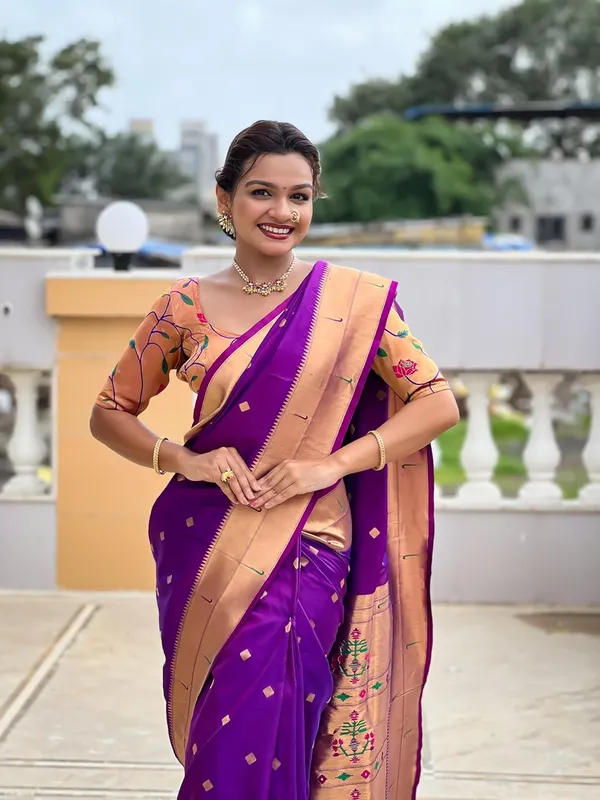 WoMensilk_Blend_Paithani_Saree_With_Unstitched_Blouse_Piece