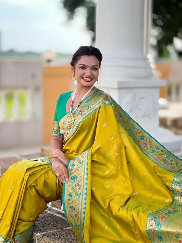 Women_Paithani_Silk_Saree_With_Blouse_Piece