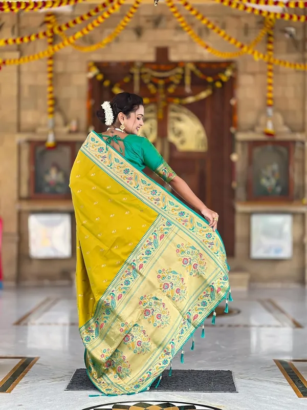 Women_Paithani_Silk_Saree_With_Blouse_Piece