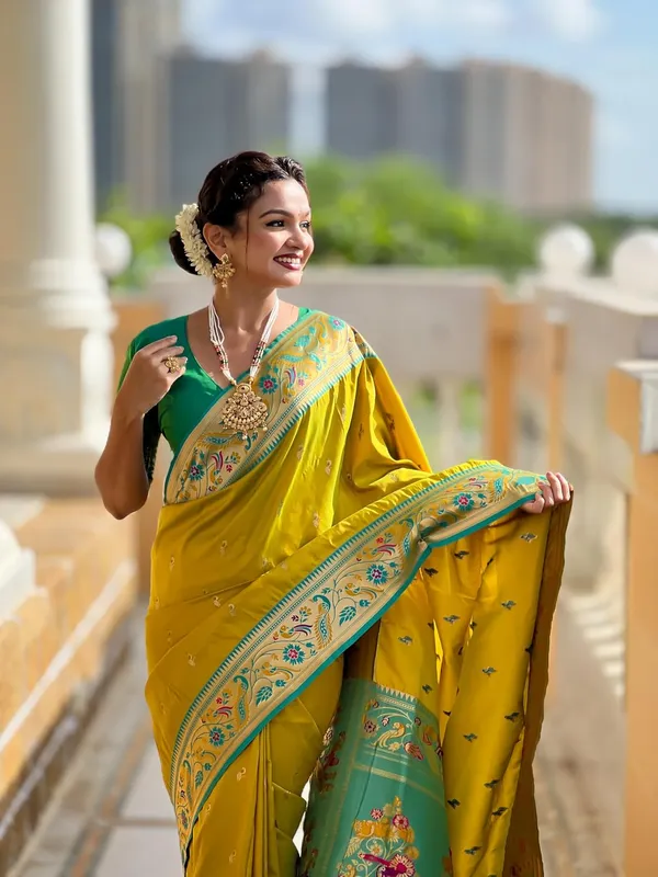 Women_Paithani_Silk_Saree_With_Blouse_Piece