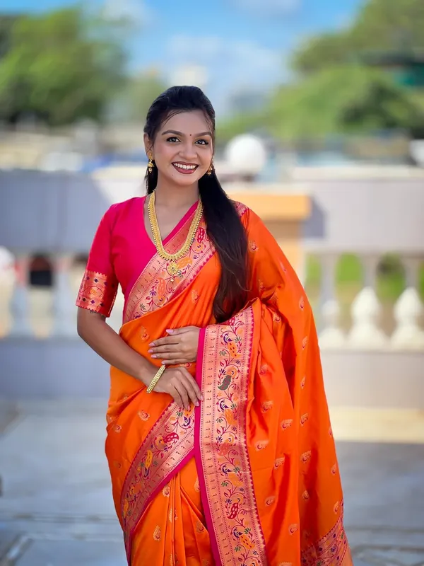 Women_Paithani_Soft_Silk_Saree_With_Unstitched_Blouse_Piece