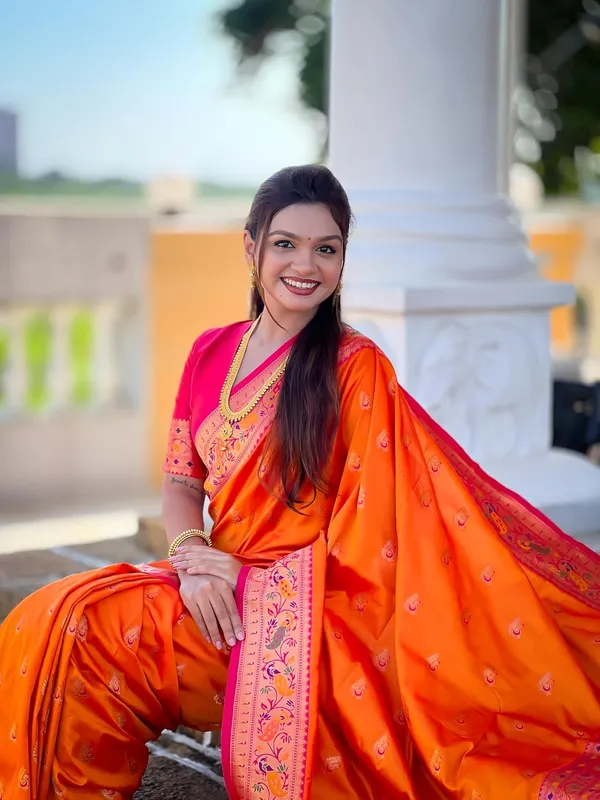 Women_Paithani_Soft_Silk_Saree_With_Unstitched_Blouse_Piece