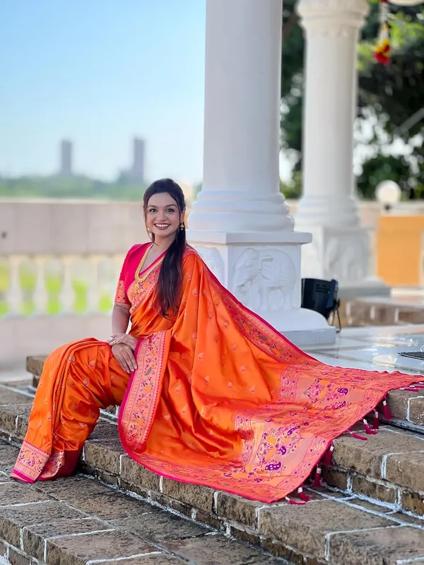 Women_Paithani_Soft_Silk_Saree_With_Unstitched_Blouse_Piece