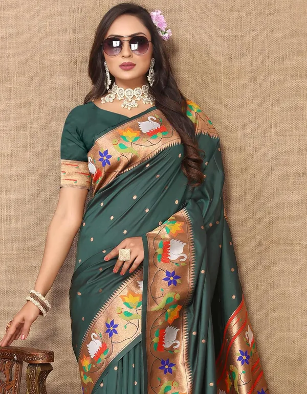 WoMensilk_Paithani_Saree_With_Blouse_Piece