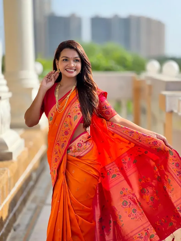Women_Paithani_Soft_Silk_Saree_With_Unstitched_Blouse_Piece