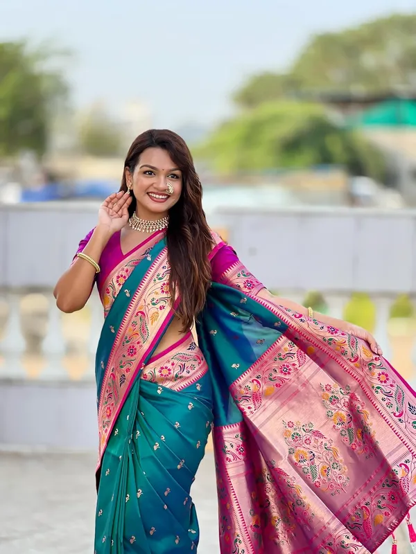 Women_Paithani_Soft_Silk_Saree_With_Unstitched_Blouse_Piece