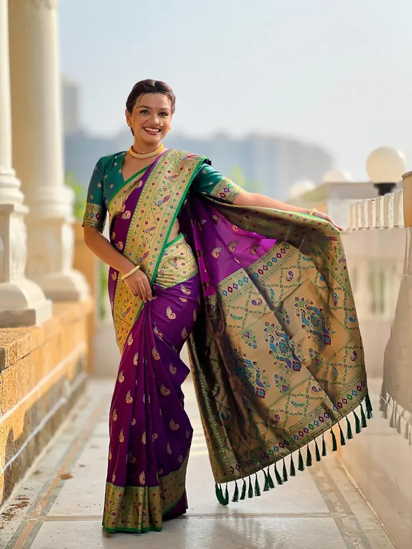 WoMensilk_Paithani_Saree_With_Unstitched_Blouse_Piece
